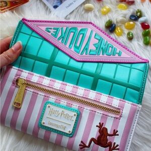 Loungefly Wizarding World Harry Potter Honeydukes Sweet Shop Wallet